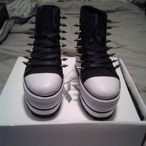 RARE!!! Yru Elevation Platform Spiked Sneakers